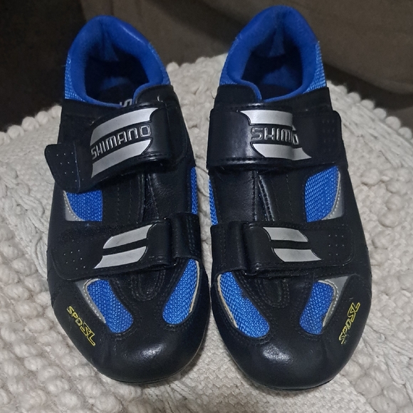 Shimano Black and Blue Cycling Shoes With New Clips! - Picture 1 of 7